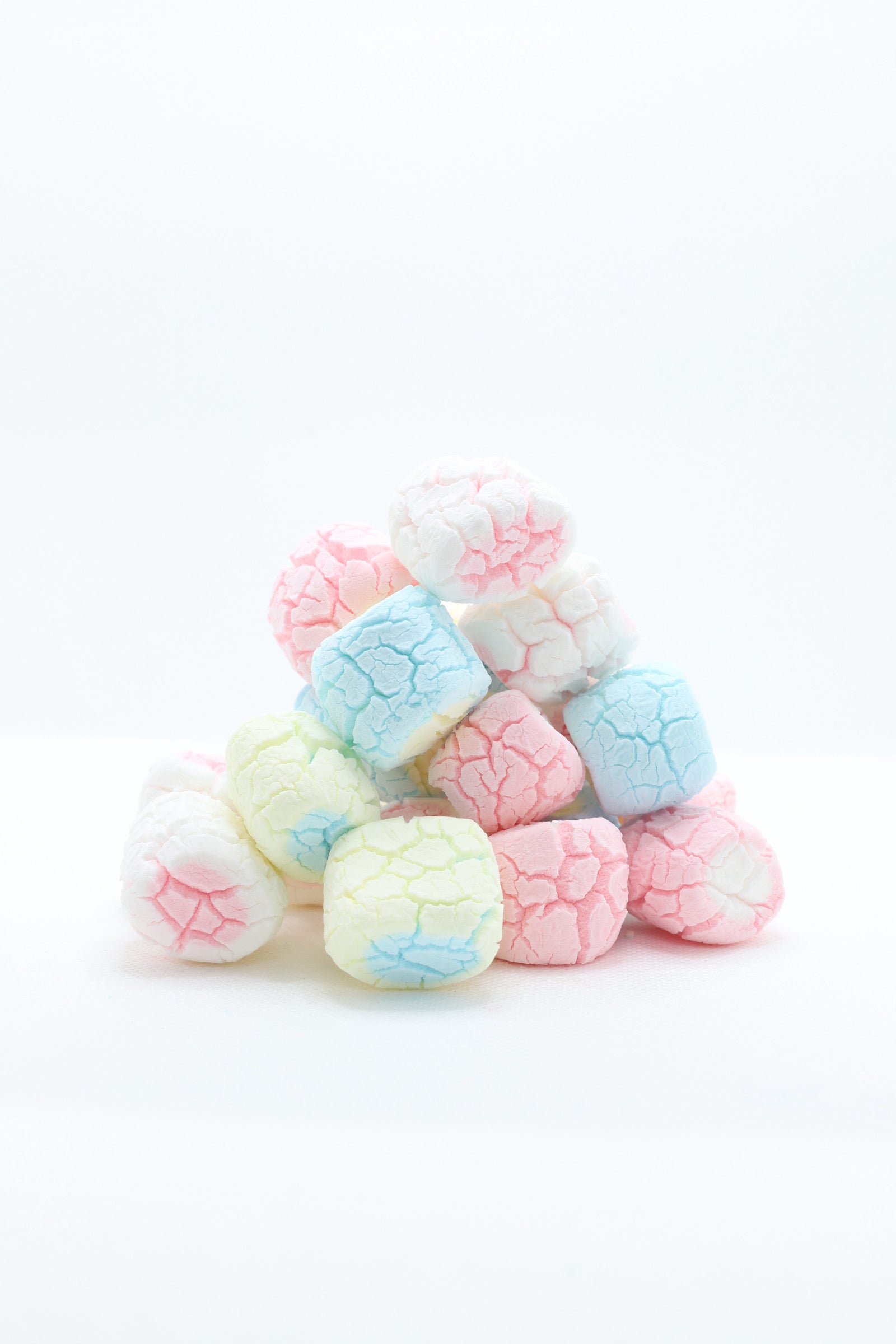 Freeze Dried Crunchy Dinosaur Eggs Marshmallows